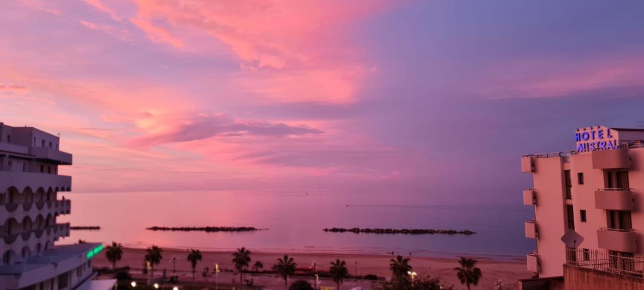 Tramonto Sul Mare Bed and Breakfast Termoli Eksteriør billede