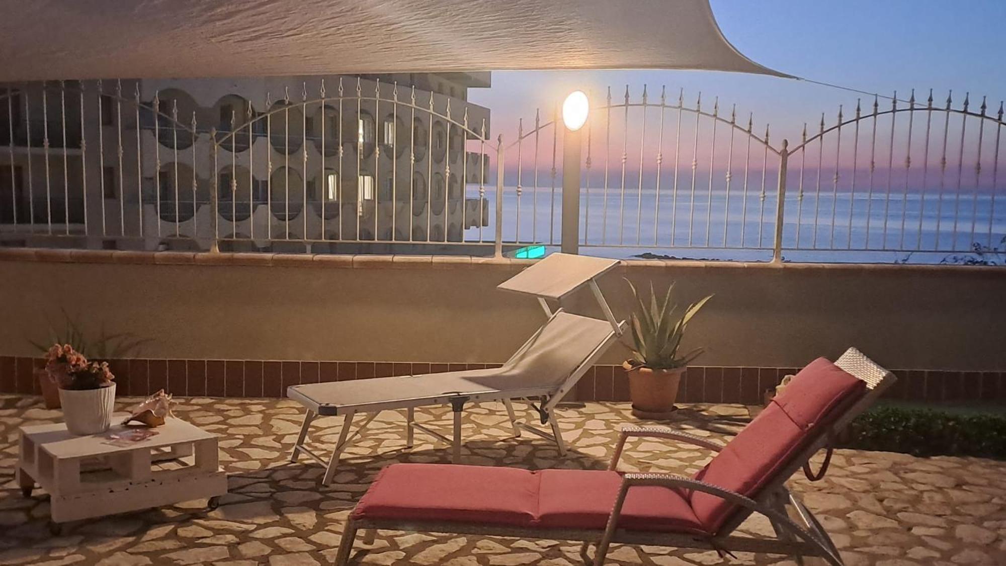Tramonto Sul Mare Bed and Breakfast Termoli Eksteriør billede